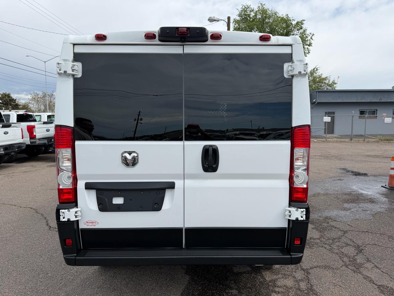 RAM ProMaster Cargo Van Tradesman 2500 Low Roof 136" WB w/Pass Seat 2025