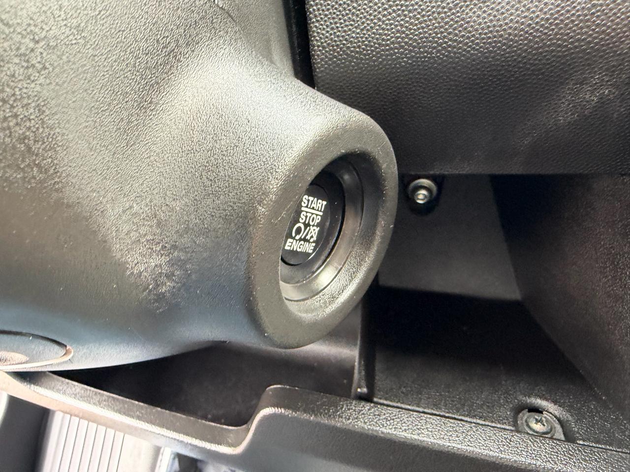 RAM ProMaster Cargo Van Tradesman 2500 Low Roof 136" WB w/Pass Seat 2025