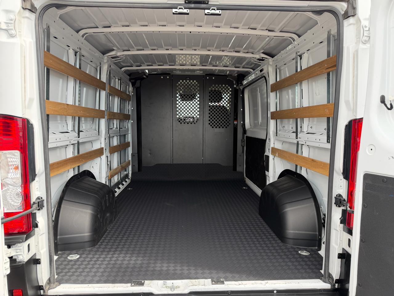 RAM ProMaster Cargo Van Tradesman 2500 Low Roof 136" WB w/Pass Seat 2025