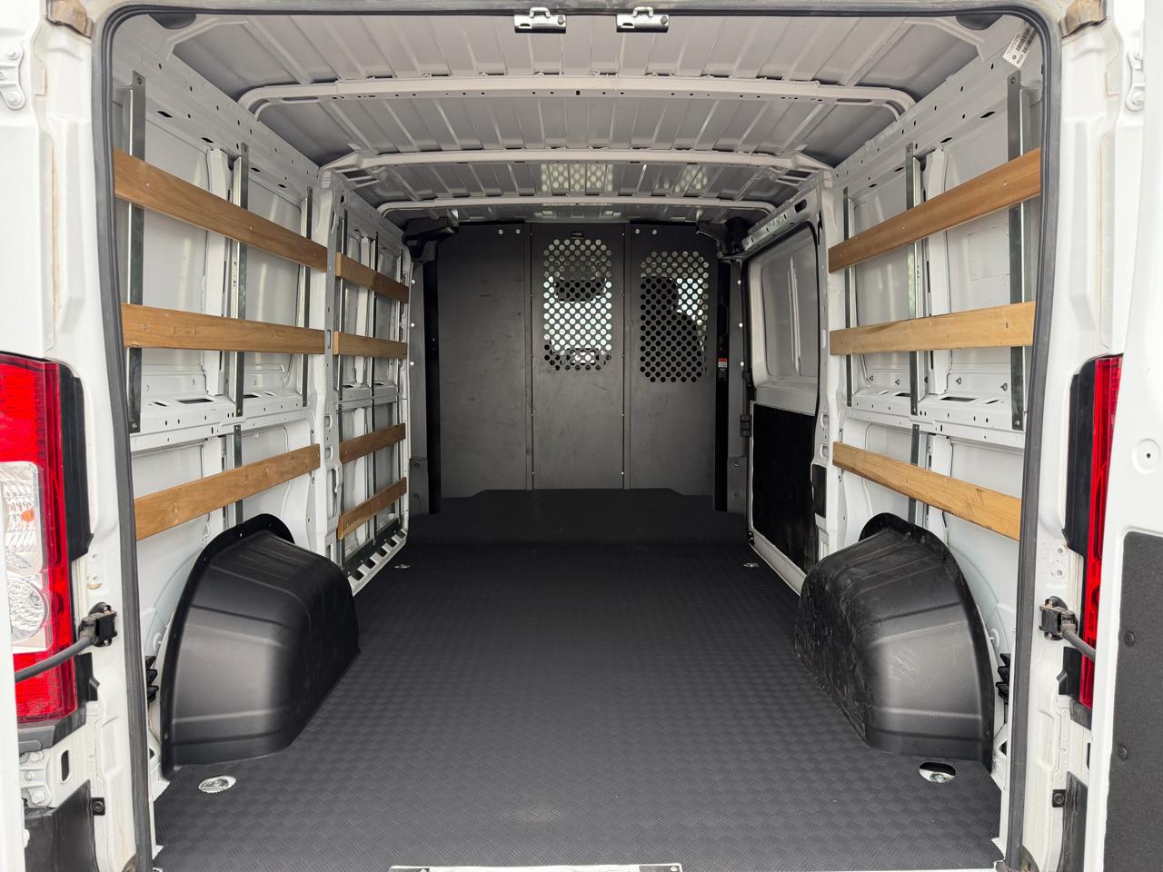 RAM ProMaster Cargo Van Tradesman 2500 Low Roof 136" WB w/Pass Seat 2025