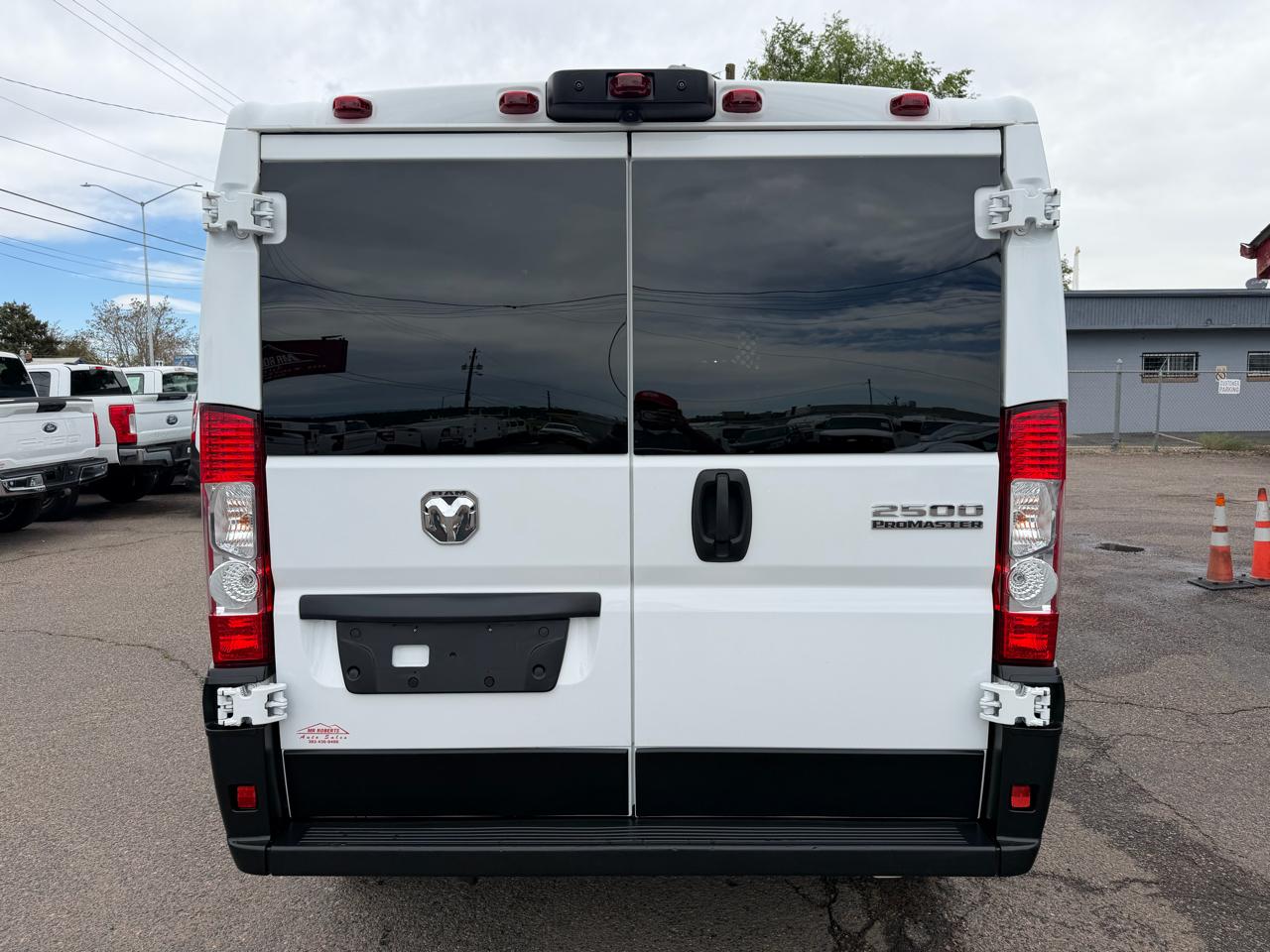 RAM ProMaster Cargo Van Tradesman 2500 Low Roof 136" WB w/Pass Seat 2025