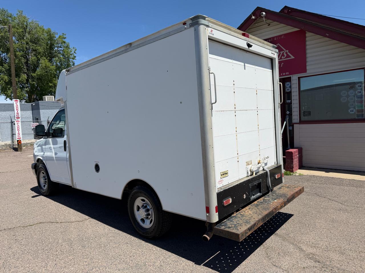 Chevrolet Express Commercial Cutaway 3500 Van 139" 2020