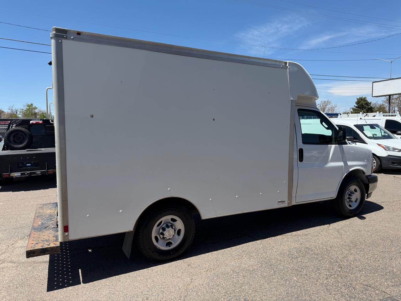 Chevrolet Express Commercial Cutaway 3500 Van 139" 2020