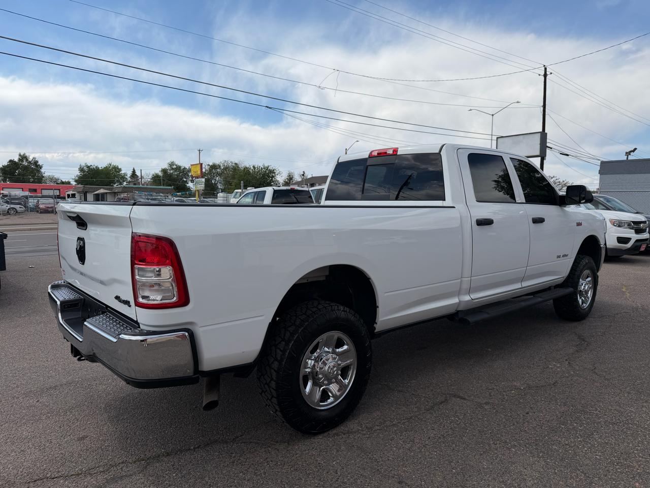 RAM 2500 Tradesman 4x4 Crew Cab 8' Box 2021