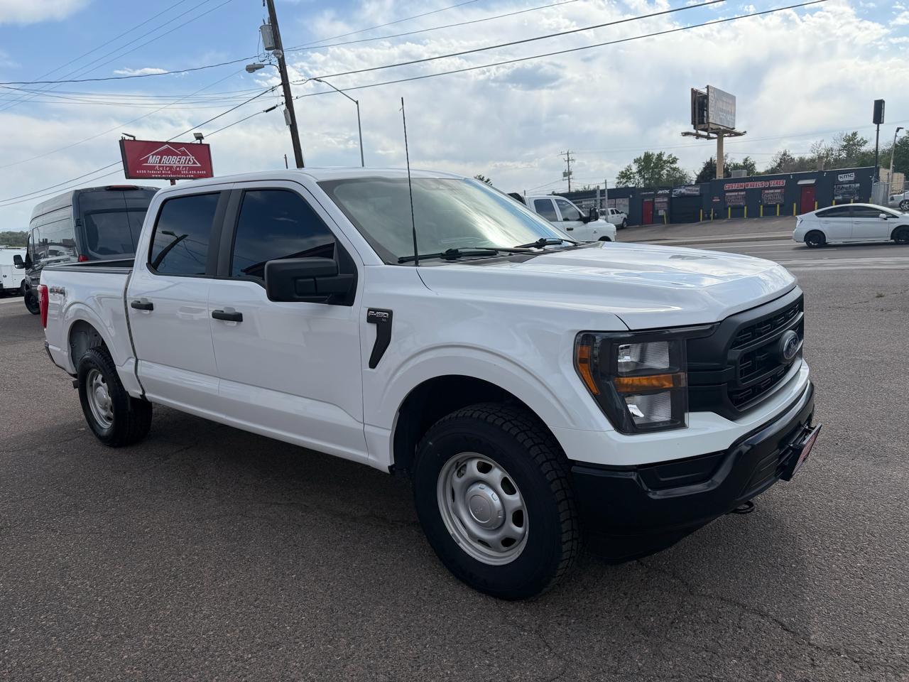 Ford F-150 XL 4WD SuperCrew 5.5' Box 2023