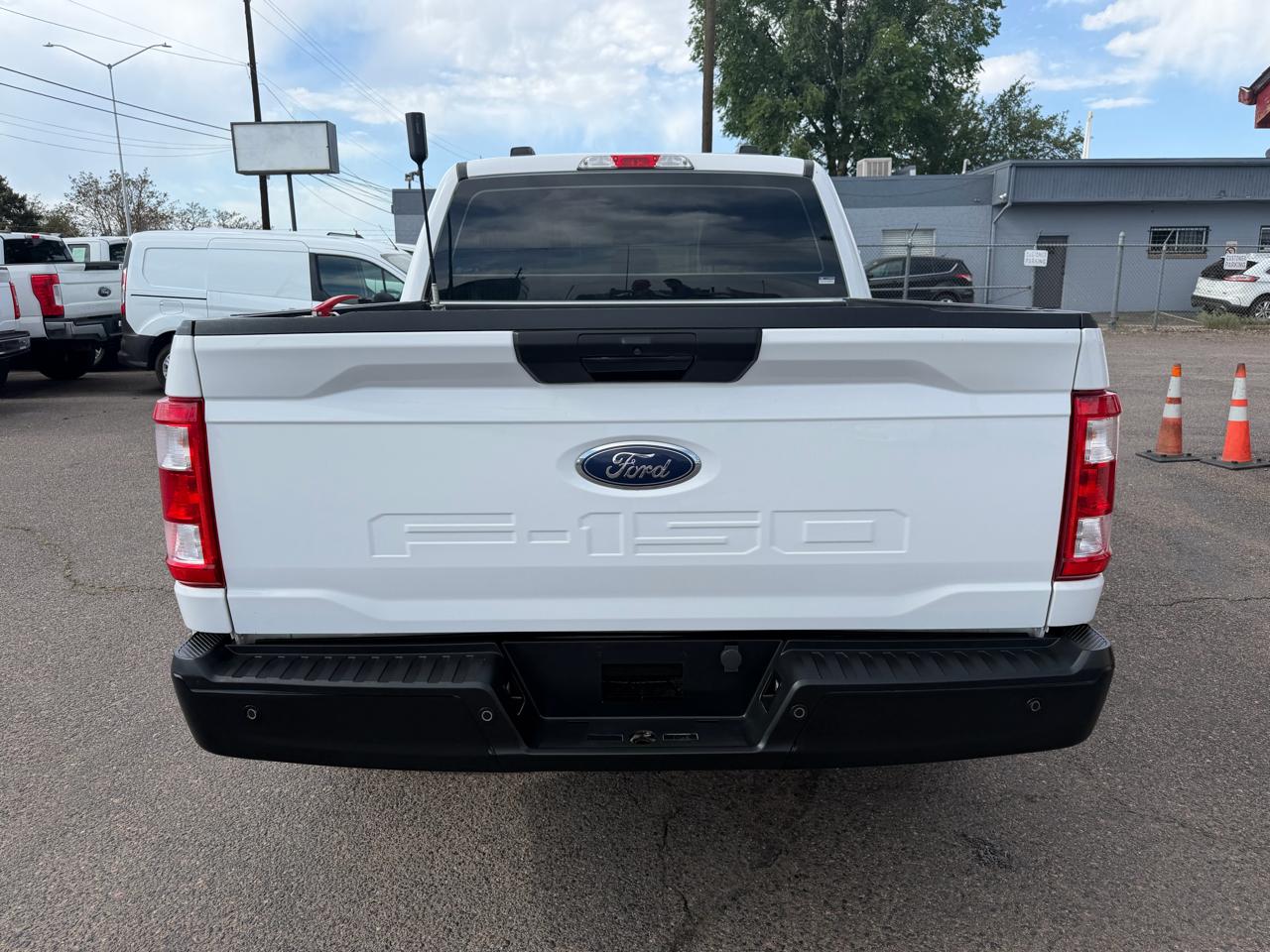 Ford F-150 XL 4WD SuperCrew 5.5' Box 2023