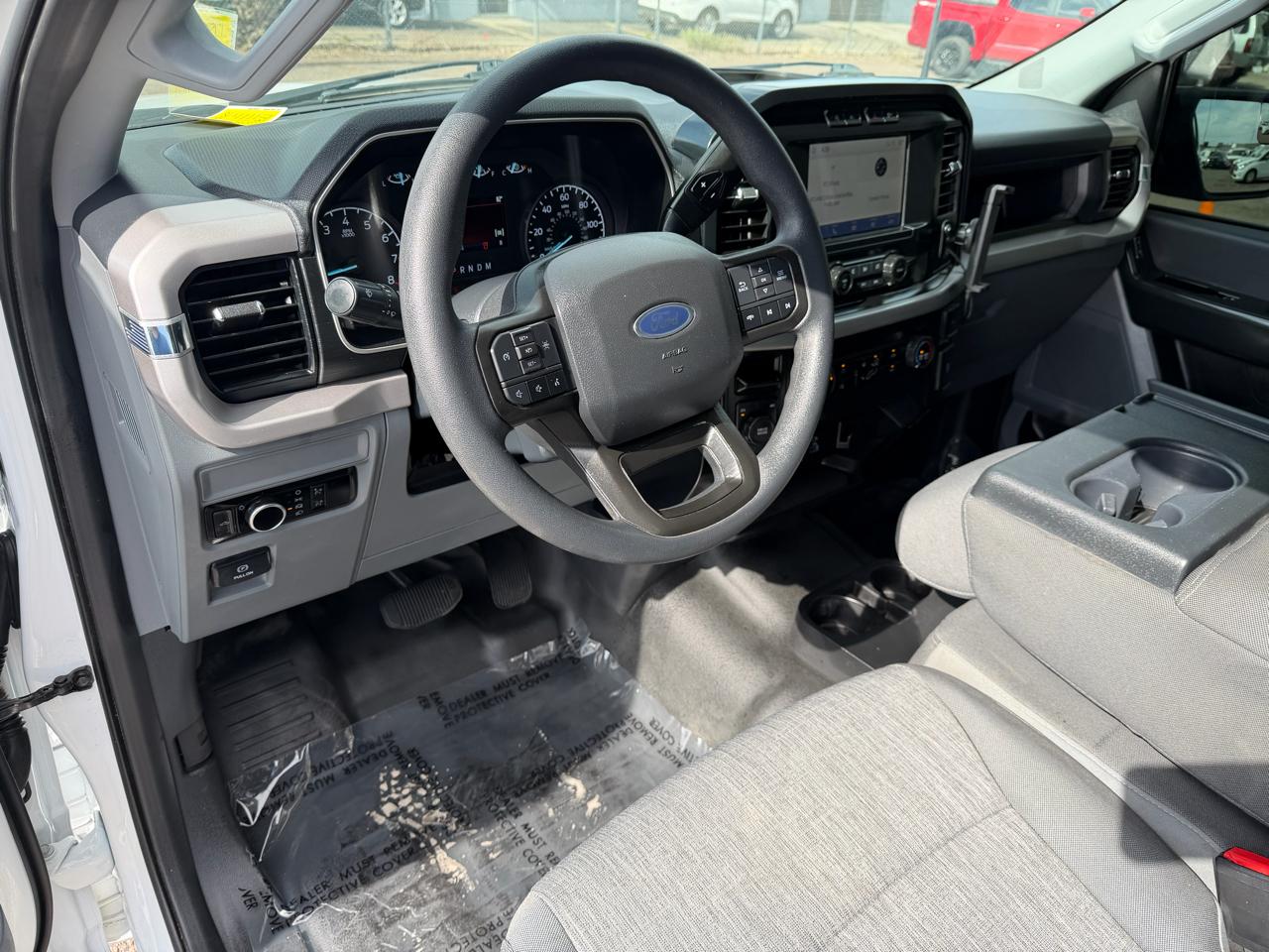 Ford F-150 XL 4WD SuperCrew 5.5' Box 2023