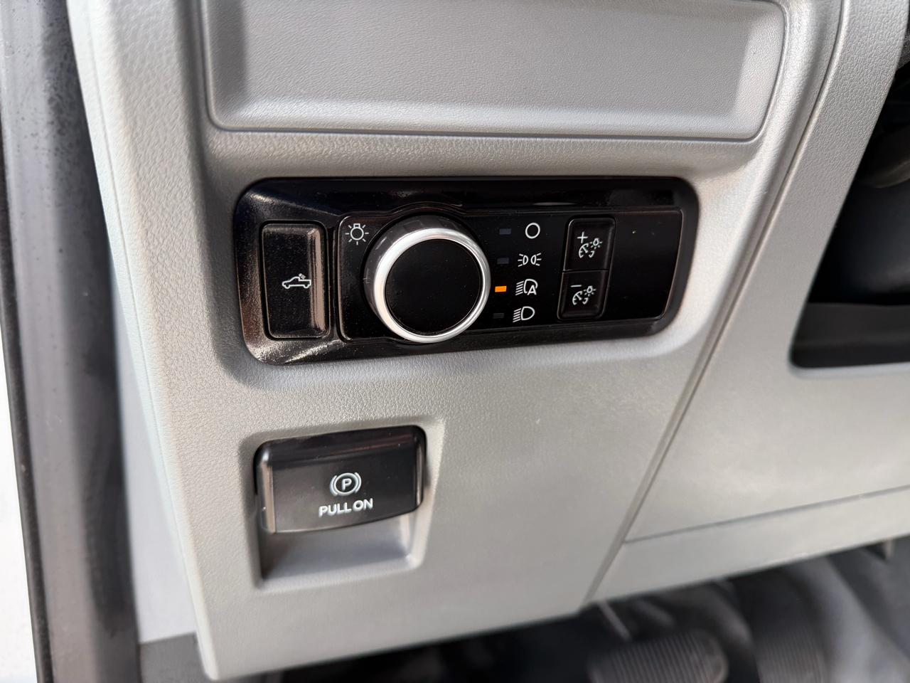 Ford F-150 XL 4WD SuperCrew 5.5' Box 2023