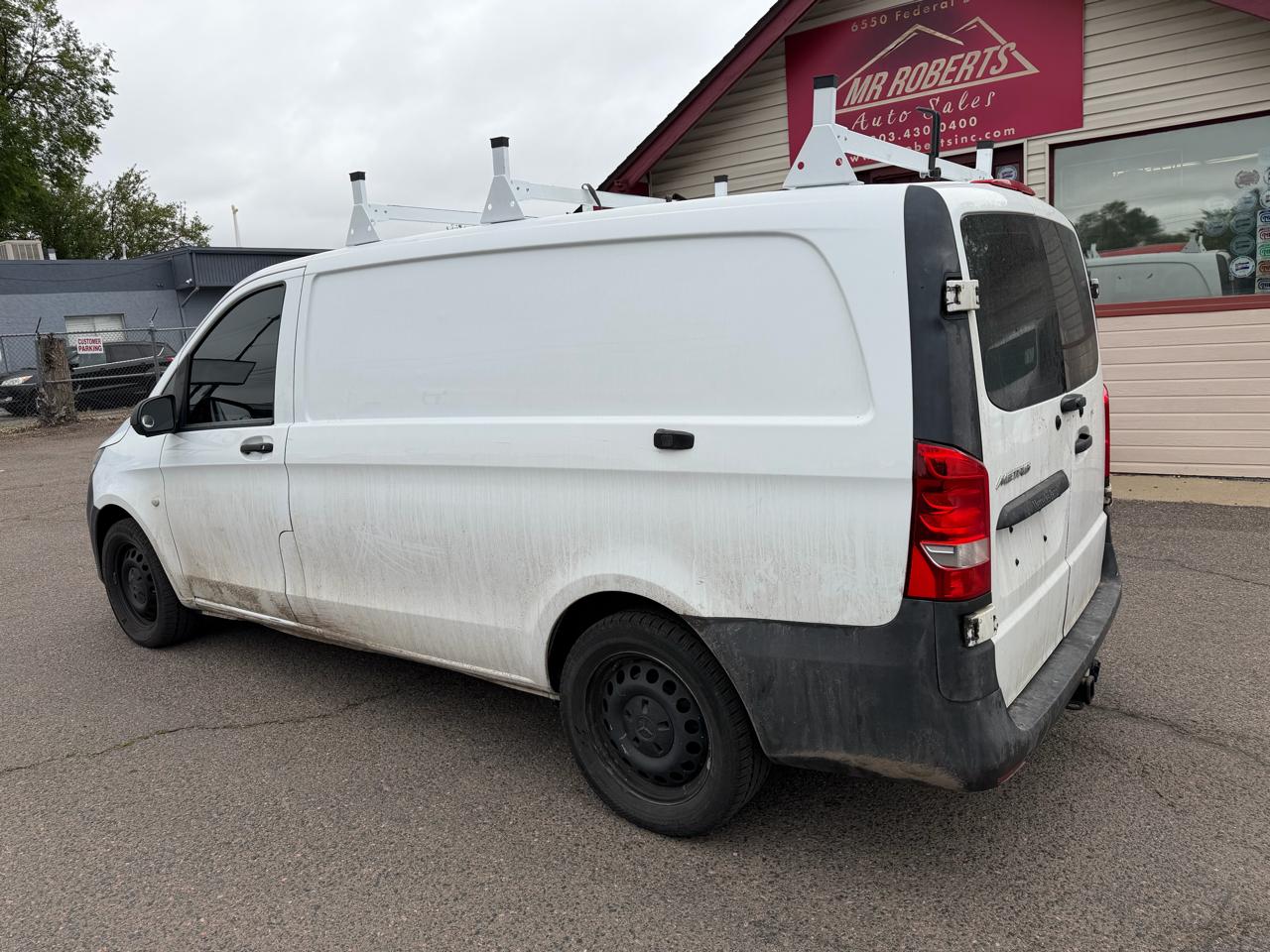 Mercedes-Benz Metris Cargo Van RWD 126" 2016