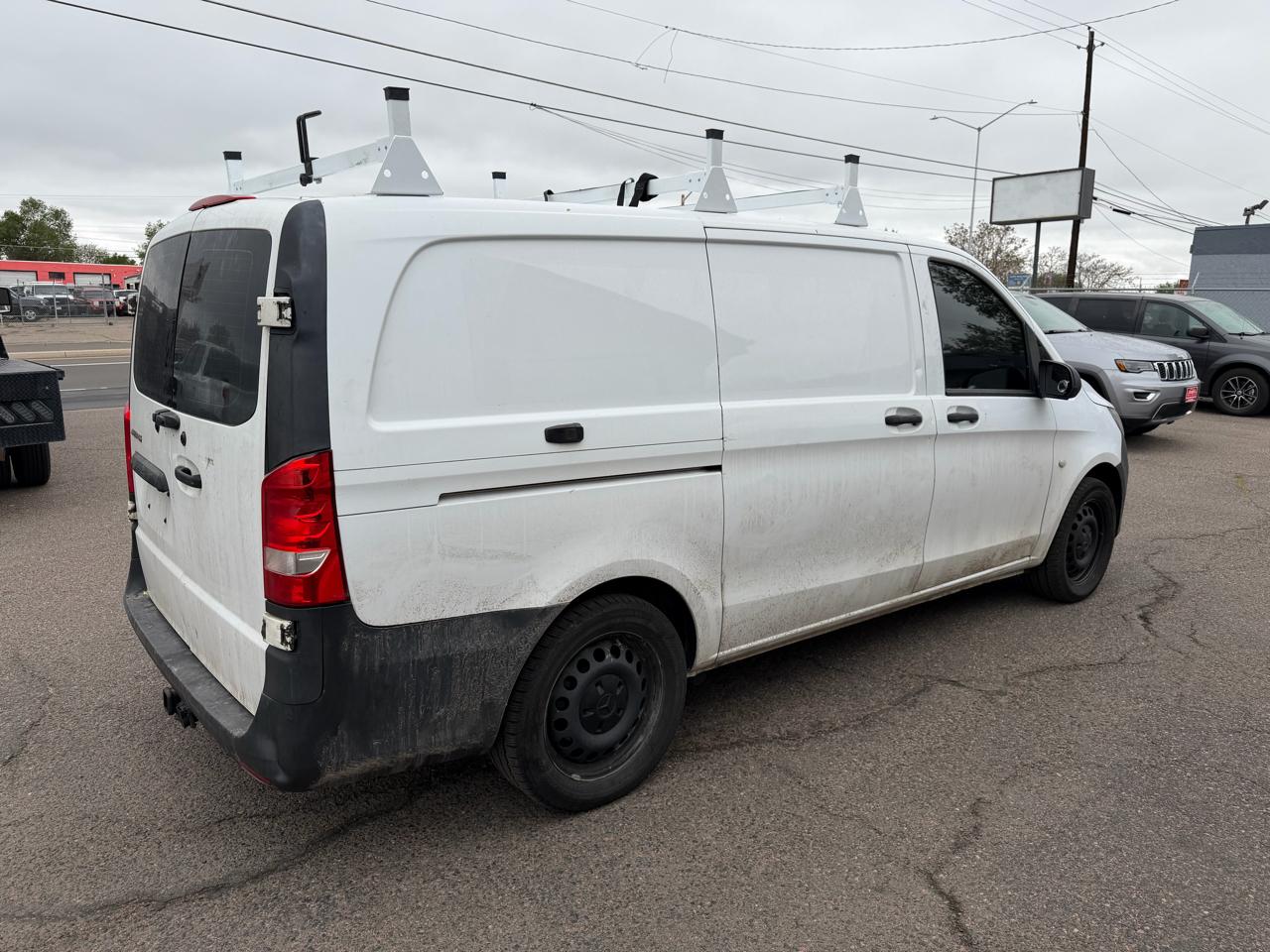 Mercedes-Benz Metris Cargo Van RWD 126" 2016