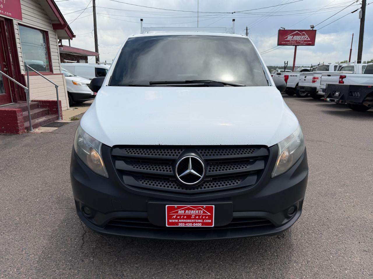 Mercedes-Benz Metris Cargo Van RWD 126" 2016