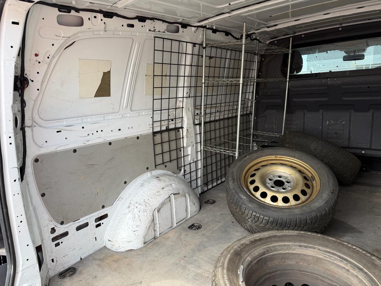 Mercedes-Benz Metris Cargo Van RWD 126" 2016
