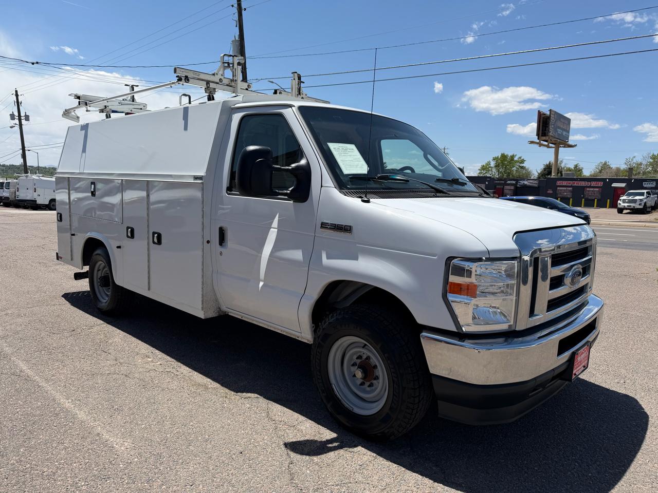 Ford E-Series Cutaway E-350 SRW 138" WB 2021
