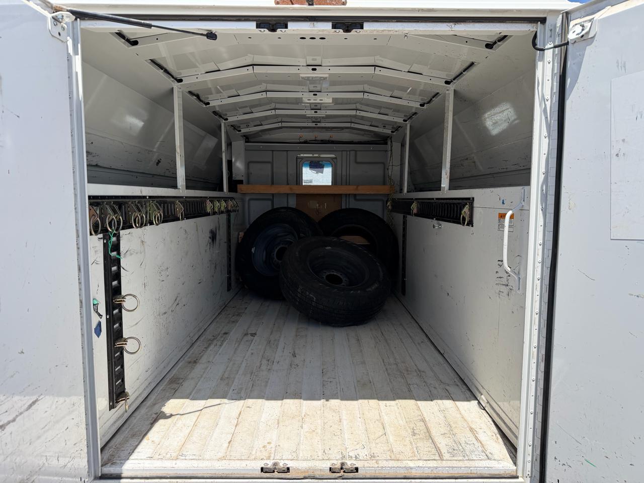Ford E-Series Cutaway E-350 SRW 138" WB 2021