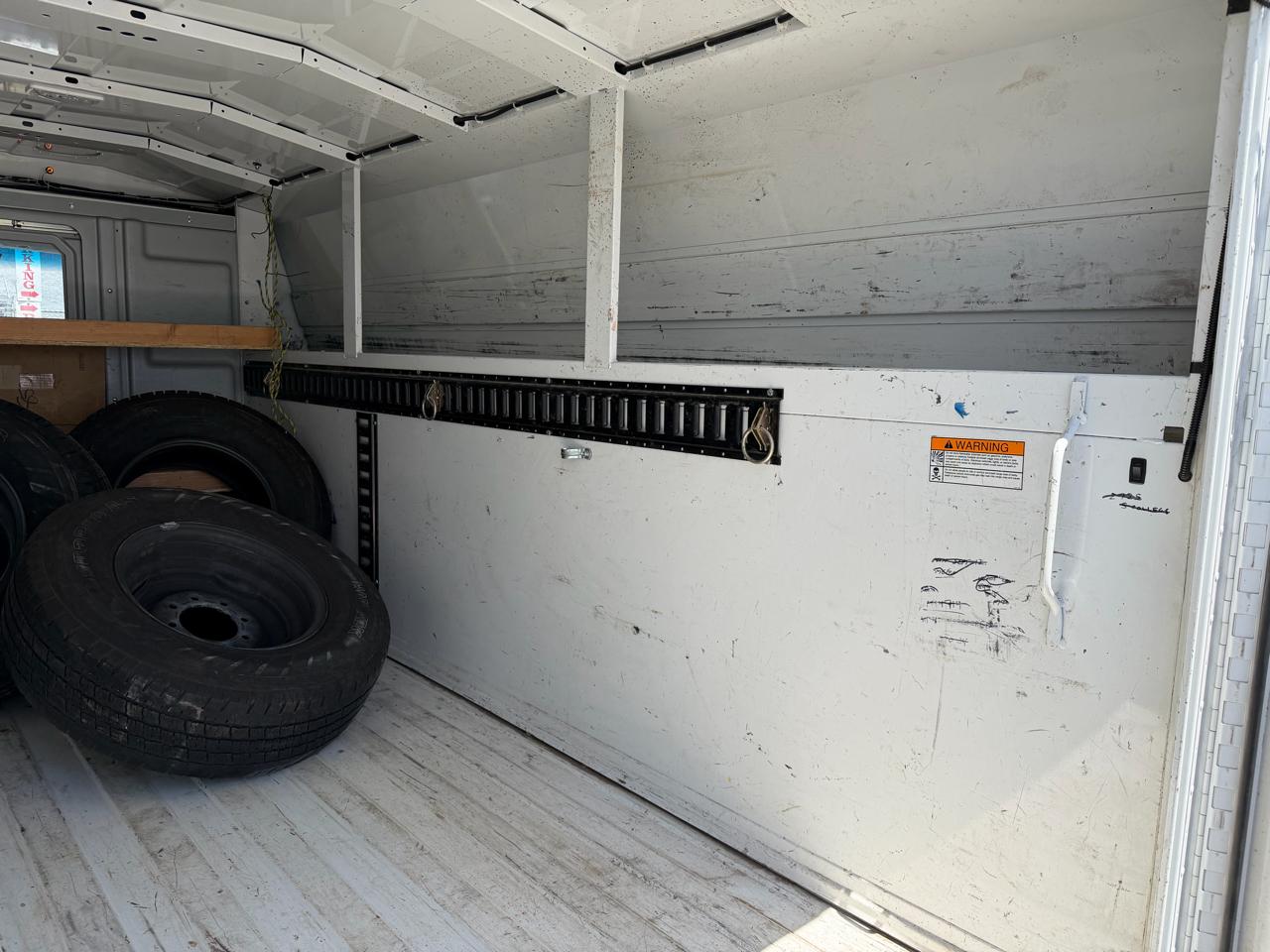 Ford E-Series Cutaway E-350 SRW 138" WB 2021