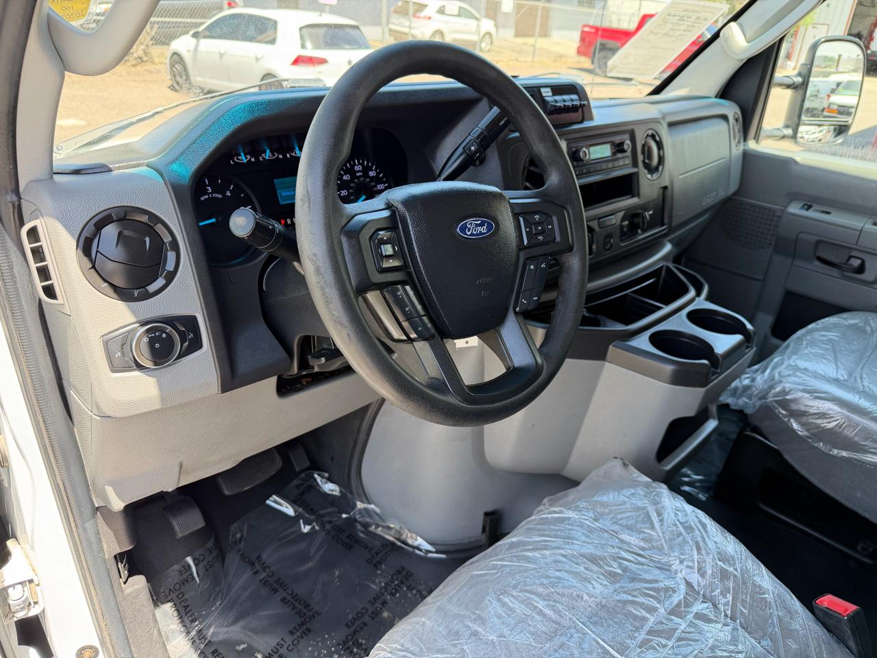 Ford E-Series Cutaway E-350 SRW 138" WB 2021