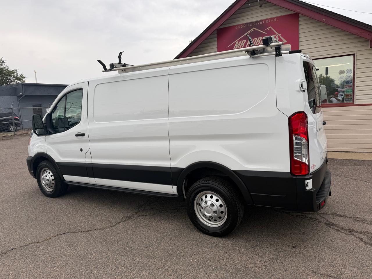 Ford Transit Cargo Van T-150 130" Low Rf 8670 GVWR AWD 2022