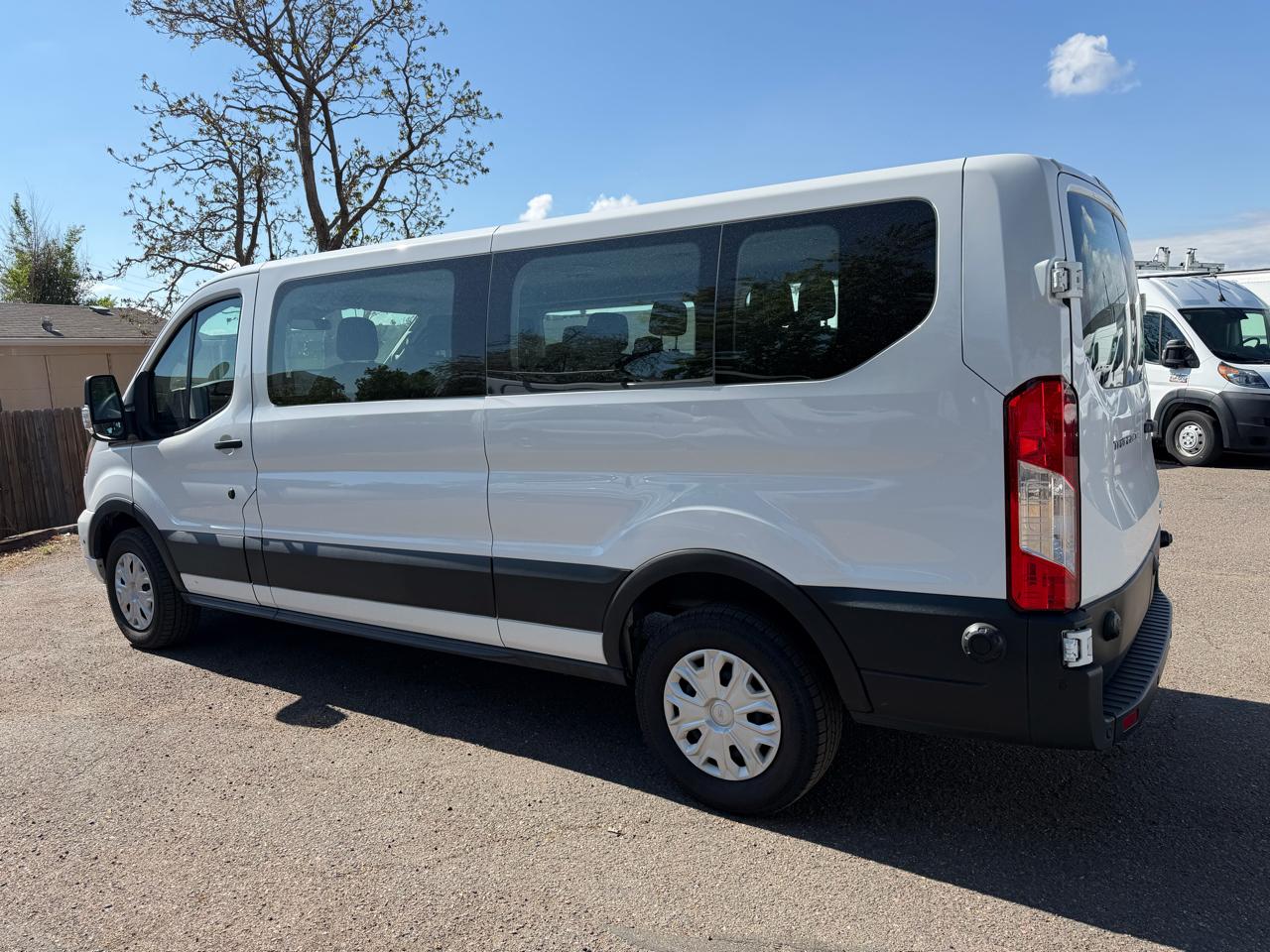 Ford Transit Passenger Wagon T-350 148" Low Roof XLT RWD 2024