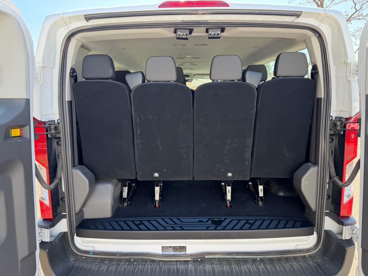 Ford Transit Passenger Wagon T-350 148" Low Roof XLT RWD 2024