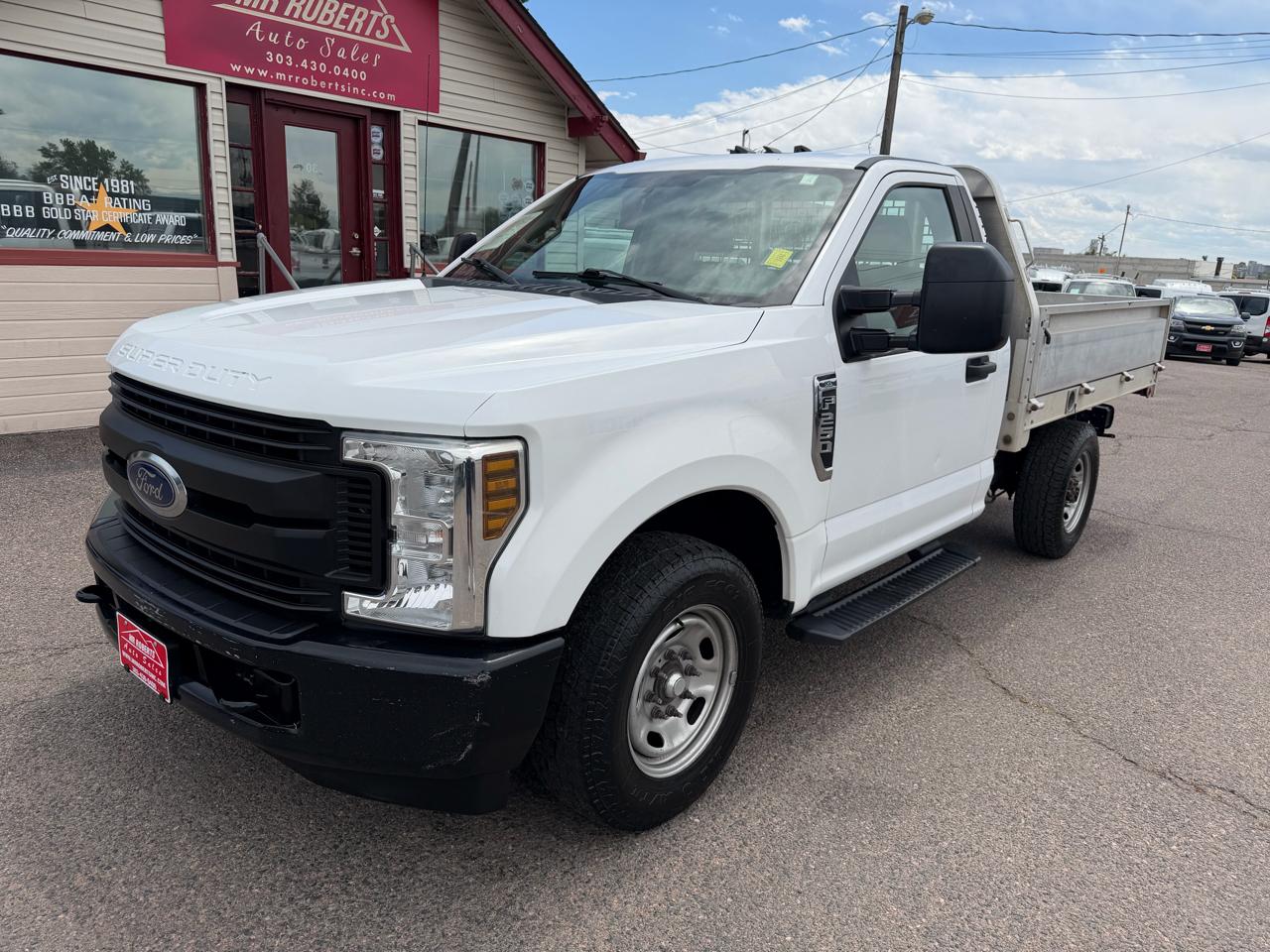 Ford Super Duty F-250 SRW XL 2WD Reg Cab 8' Box 2018