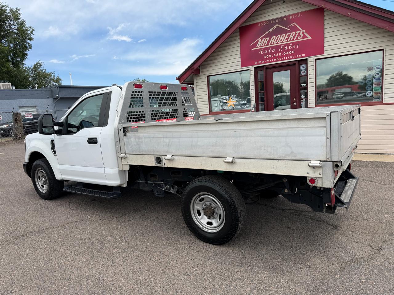 Ford Super Duty F-250 SRW XL 2WD Reg Cab 8' Box 2018