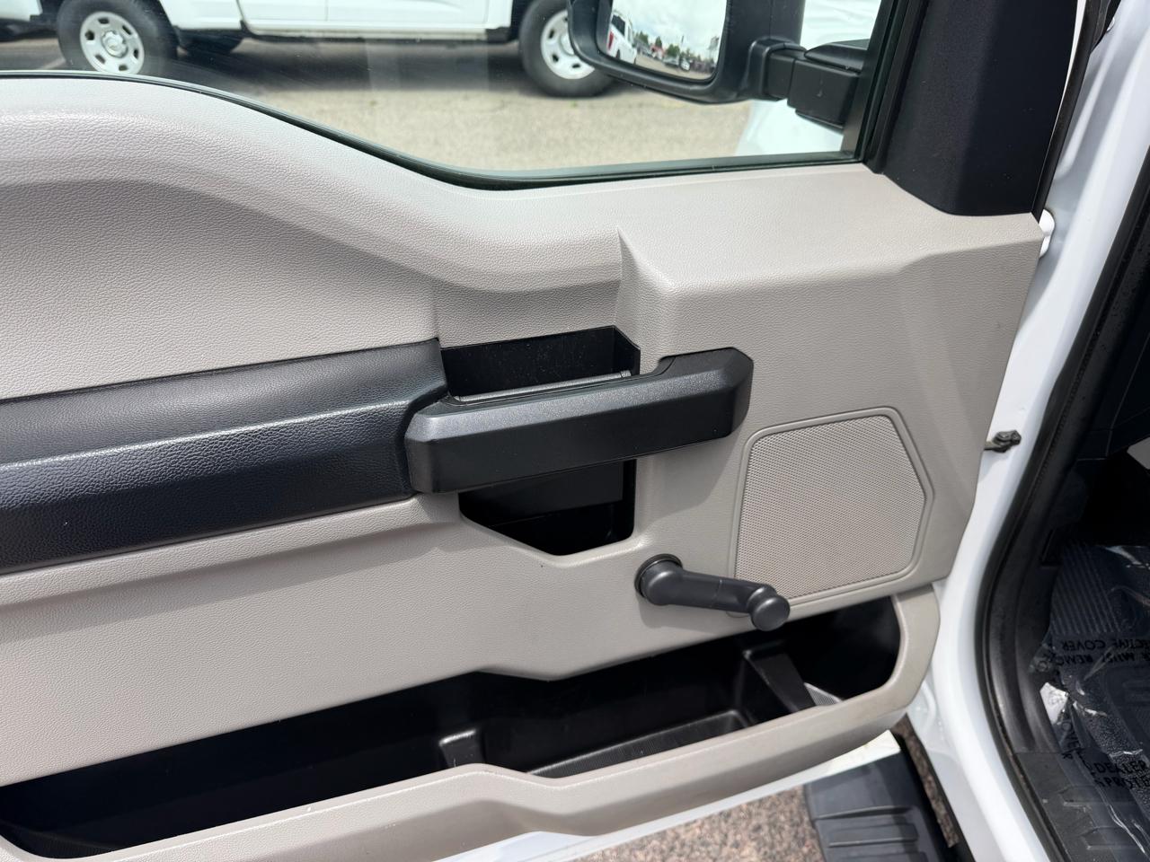Ford Super Duty F-250 SRW XL 2WD Reg Cab 8' Box 2018