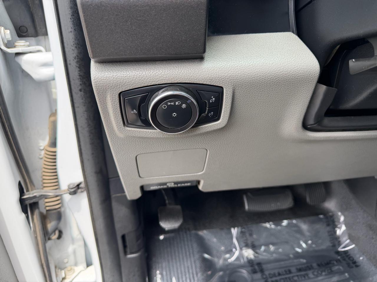 Ford Super Duty F-250 SRW XL 2WD Reg Cab 8' Box 2018