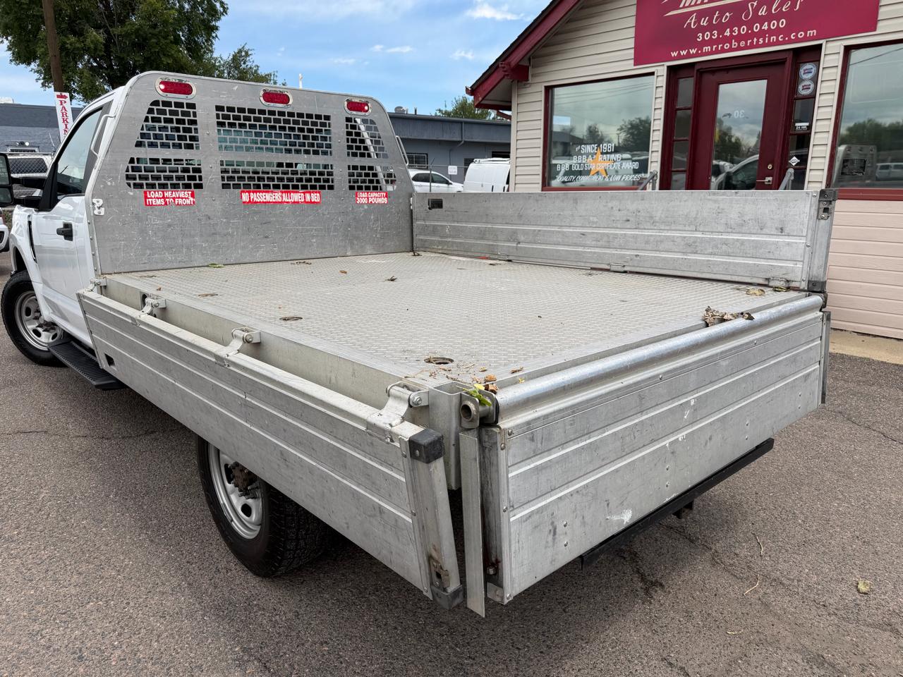 Ford Super Duty F-250 SRW XL 2WD Reg Cab 8' Box 2018