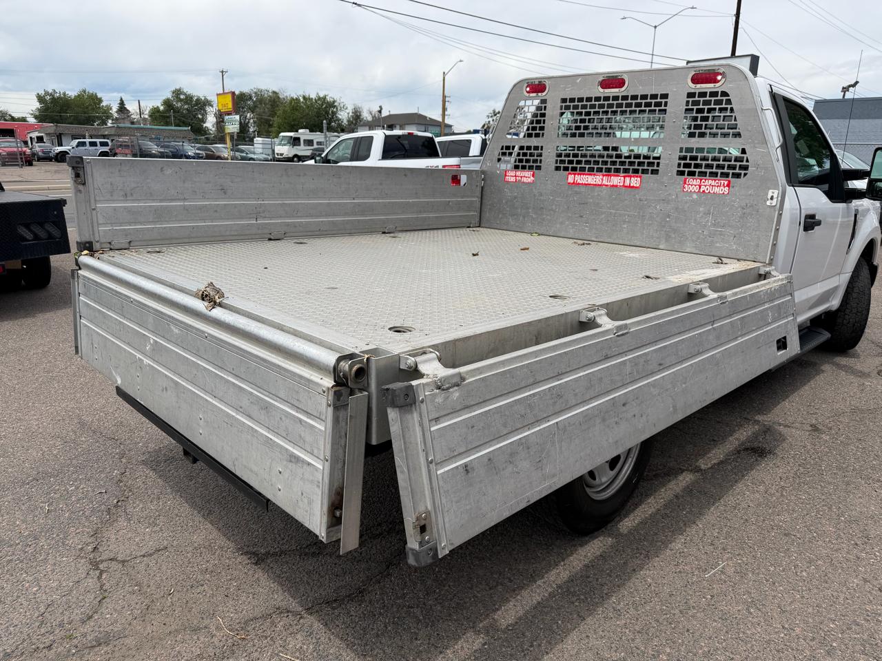 Ford Super Duty F-250 SRW XL 2WD Reg Cab 8' Box 2018