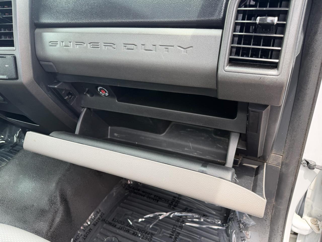 Ford Super Duty F-250 SRW XL 2WD Reg Cab 8' Box 2018