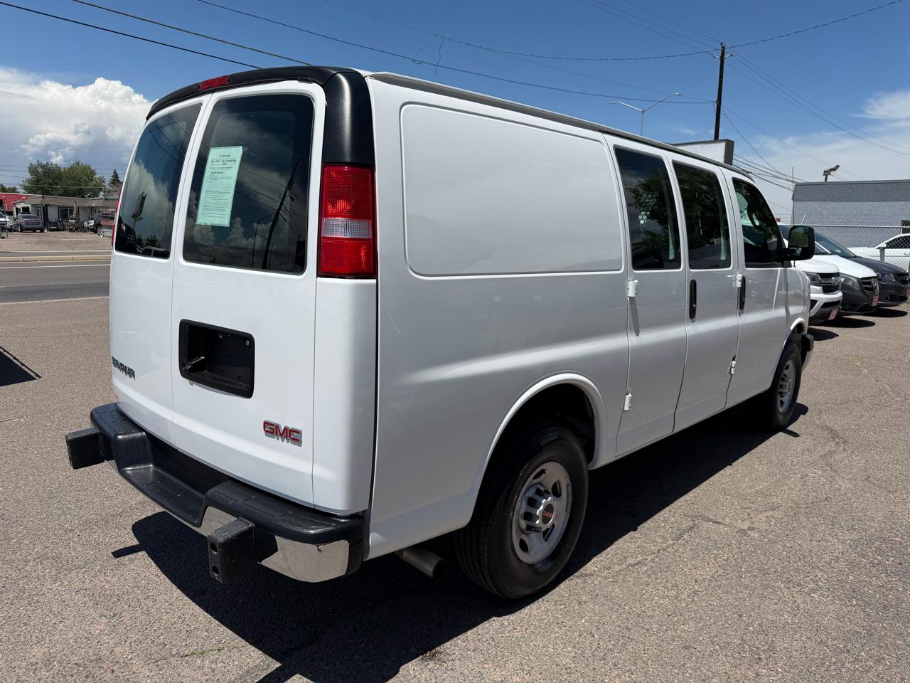 GMC Savana Cargo Van RWD 2500 135" 2024