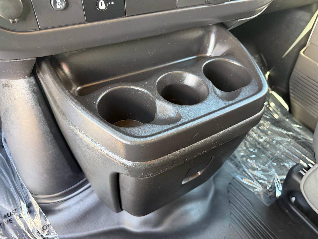 GMC Savana Cargo Van RWD 2500 135" 2024