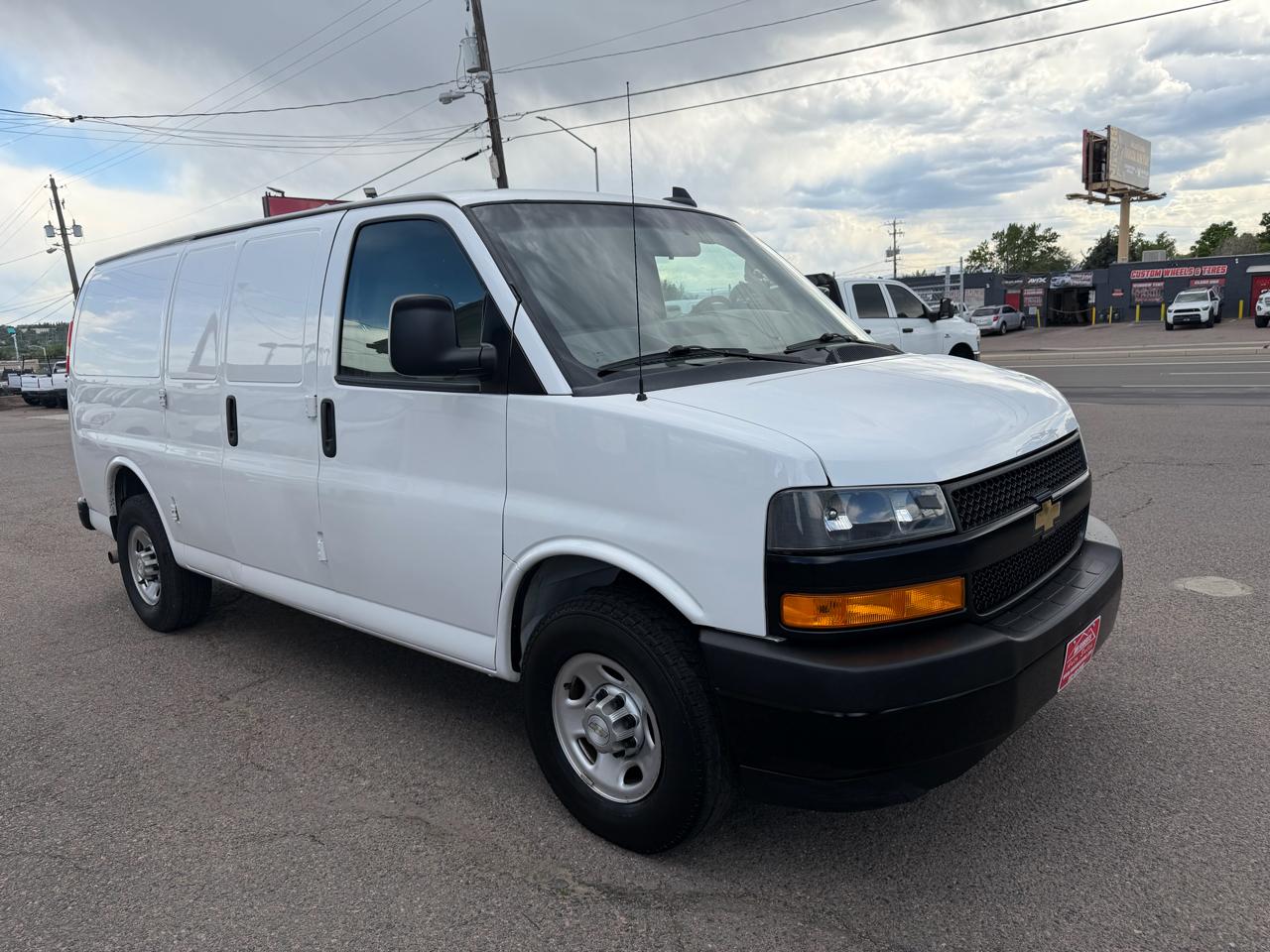 Chevrolet Express Cargo Van RWD 2500 135" 2021