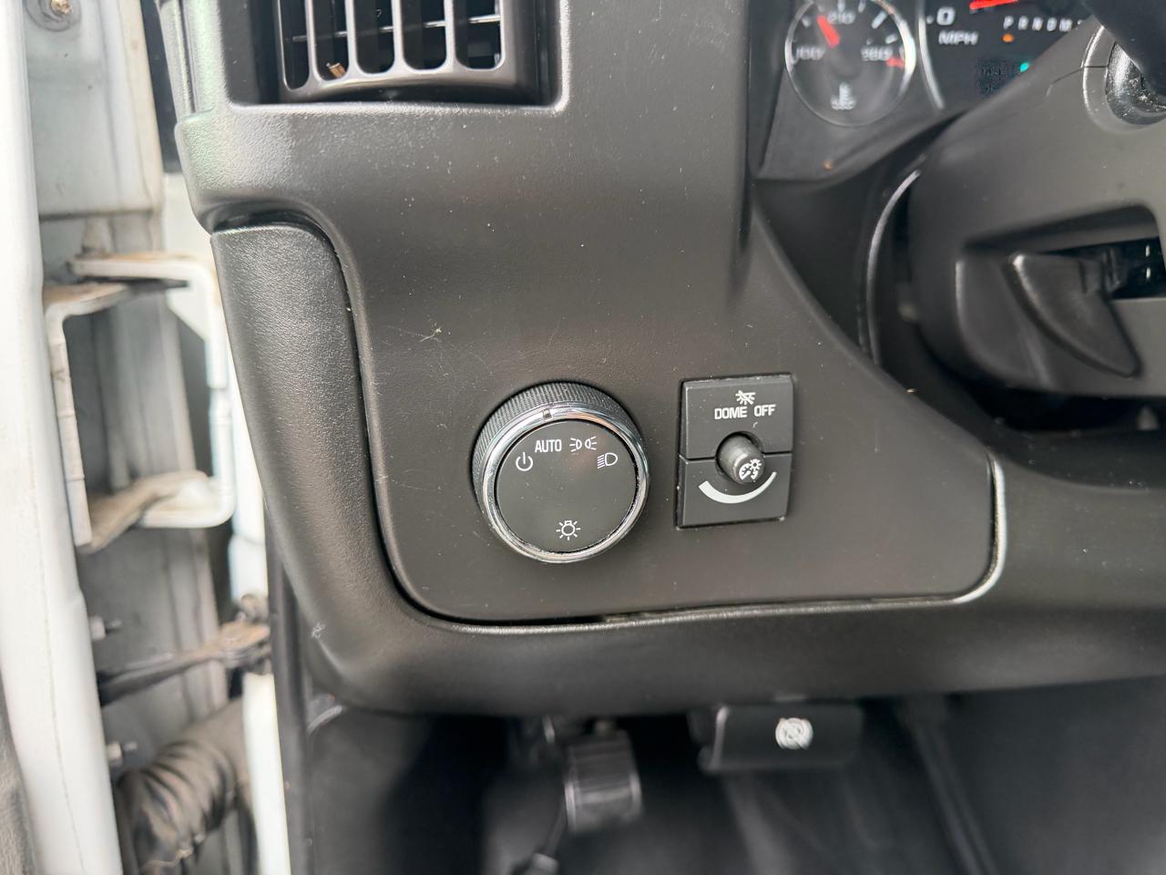 Chevrolet Express Cargo Van RWD 2500 135" 2021