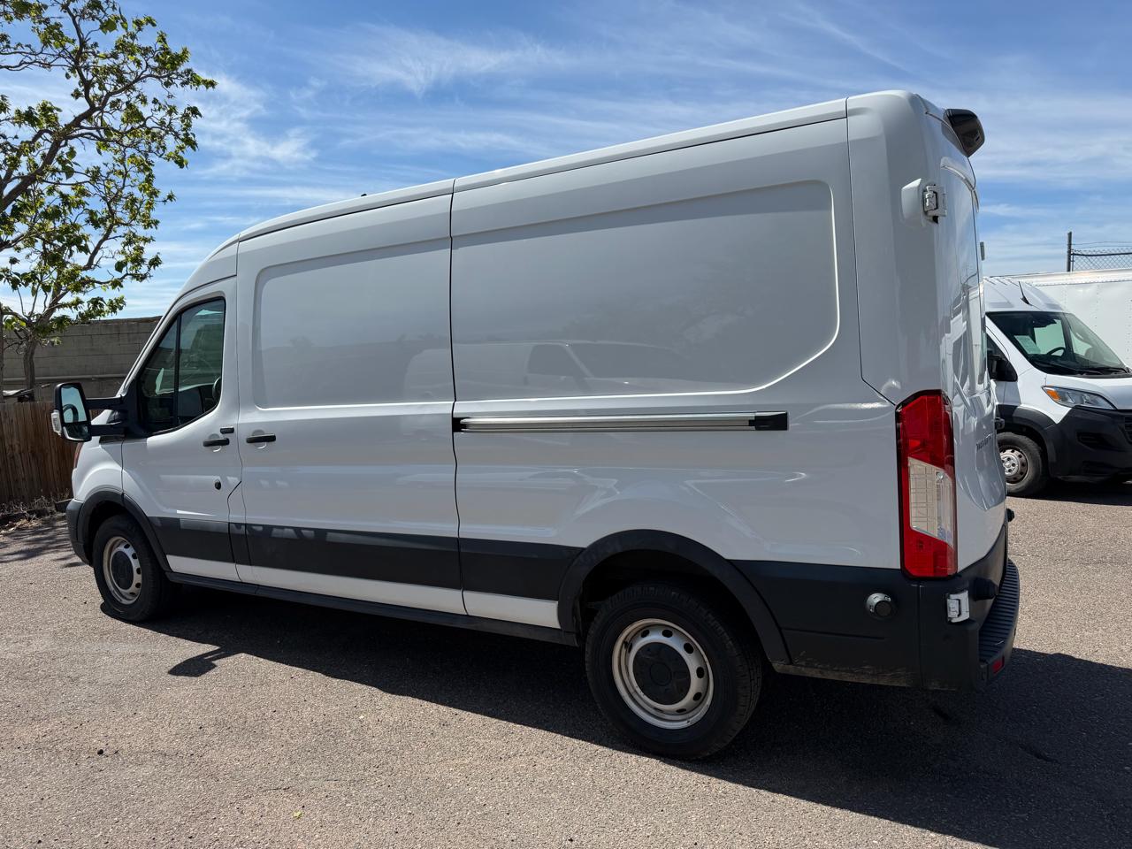Ford Transit Cargo Van T-250 148" Med Rf 9070 GVWR RWD 2020