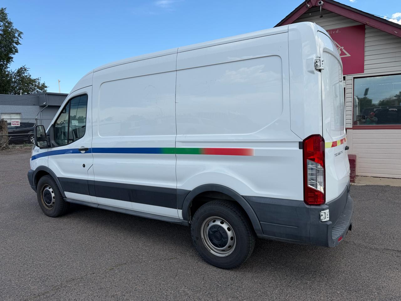 Ford Transit Cargo Van T-250 148" Med Rf 9070 GVWR RWD 2016
