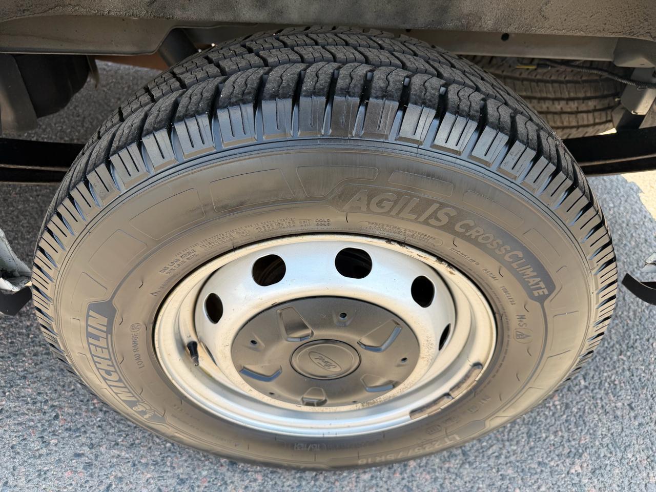 Ford Transit Cargo Van T-250 130" Low Rf 9070 GVWR RWD 2016