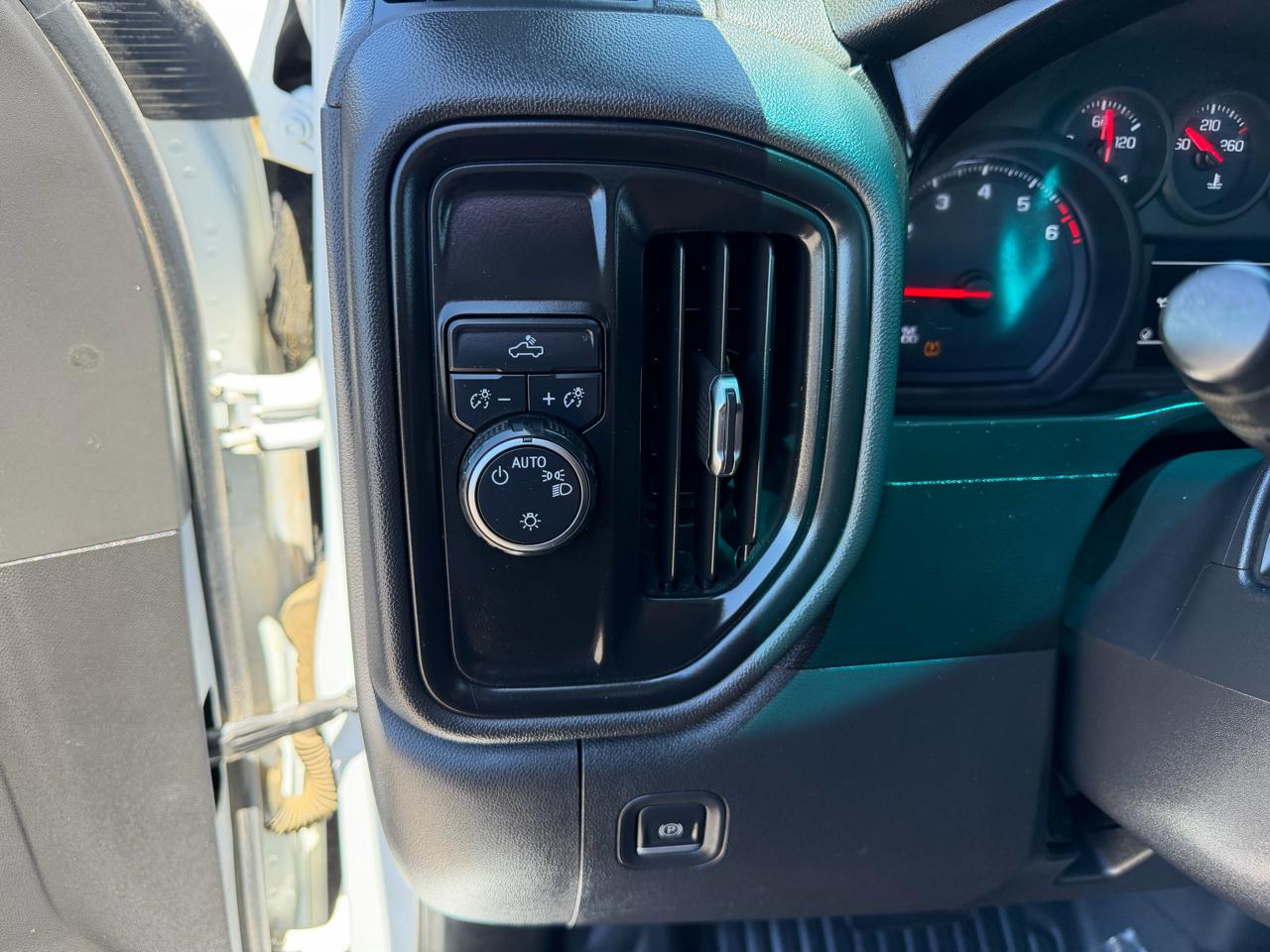 Chevrolet Silverado 1500 2WD Reg Cab 140" Work Truck 2020