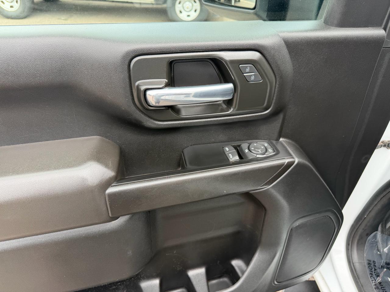 Chevrolet Silverado 2500HD 4WD Reg Cab 142" Work Truck 2022