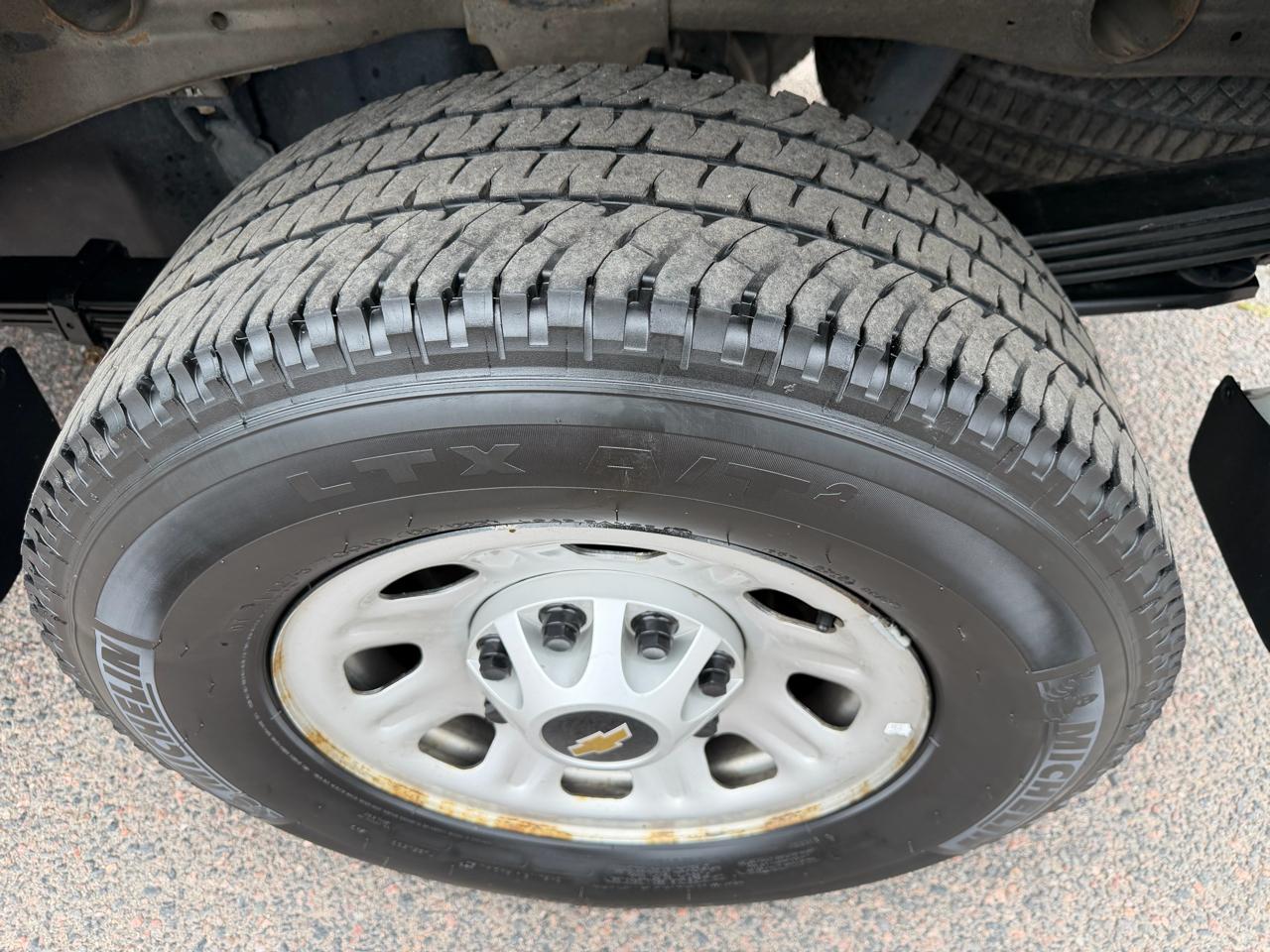Chevrolet Silverado 2500HD 4WD Reg Cab 142" Work Truck 2022