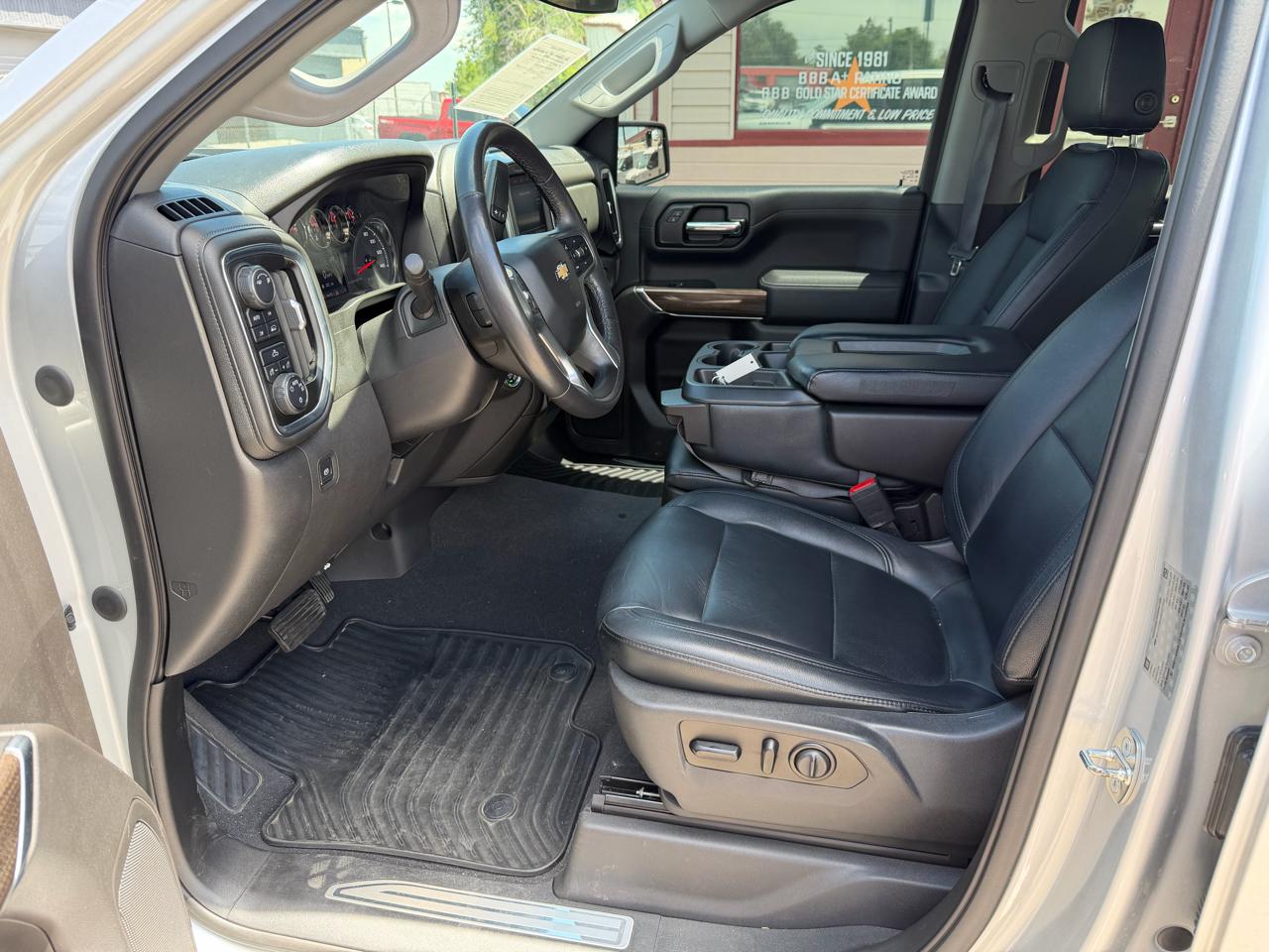 Chevrolet Silverado 1500 4WD Crew Cab 147" LT 2019