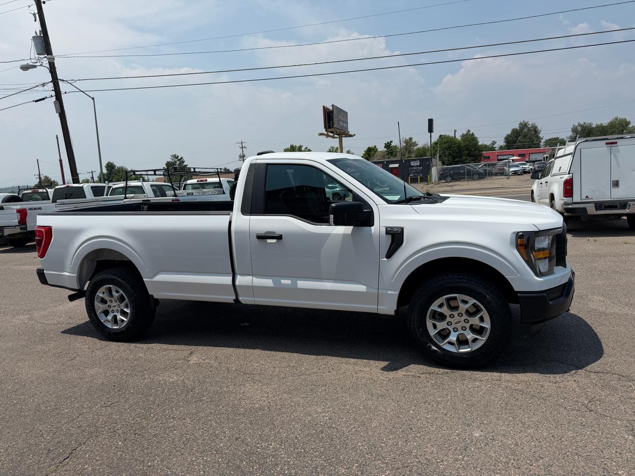 Ford F-150 XLT 4WD Reg Cab 8' Box 2023