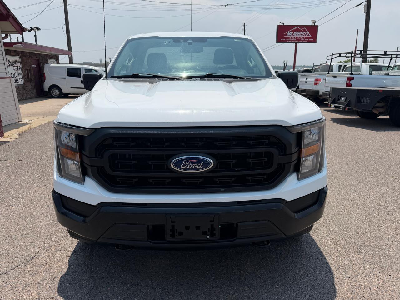 Ford F-150 XLT 4WD Reg Cab 8' Box 2023
