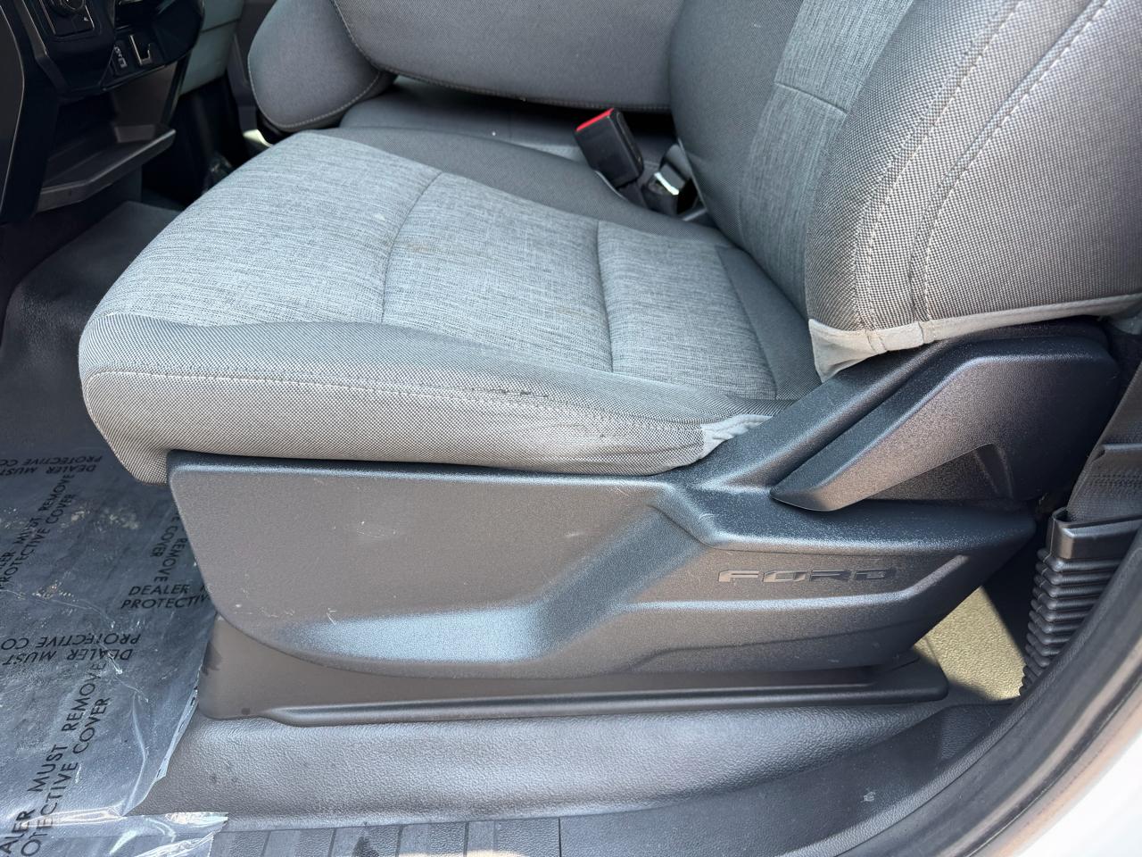 Ford F-150 XLT 4WD Reg Cab 8' Box 2023
