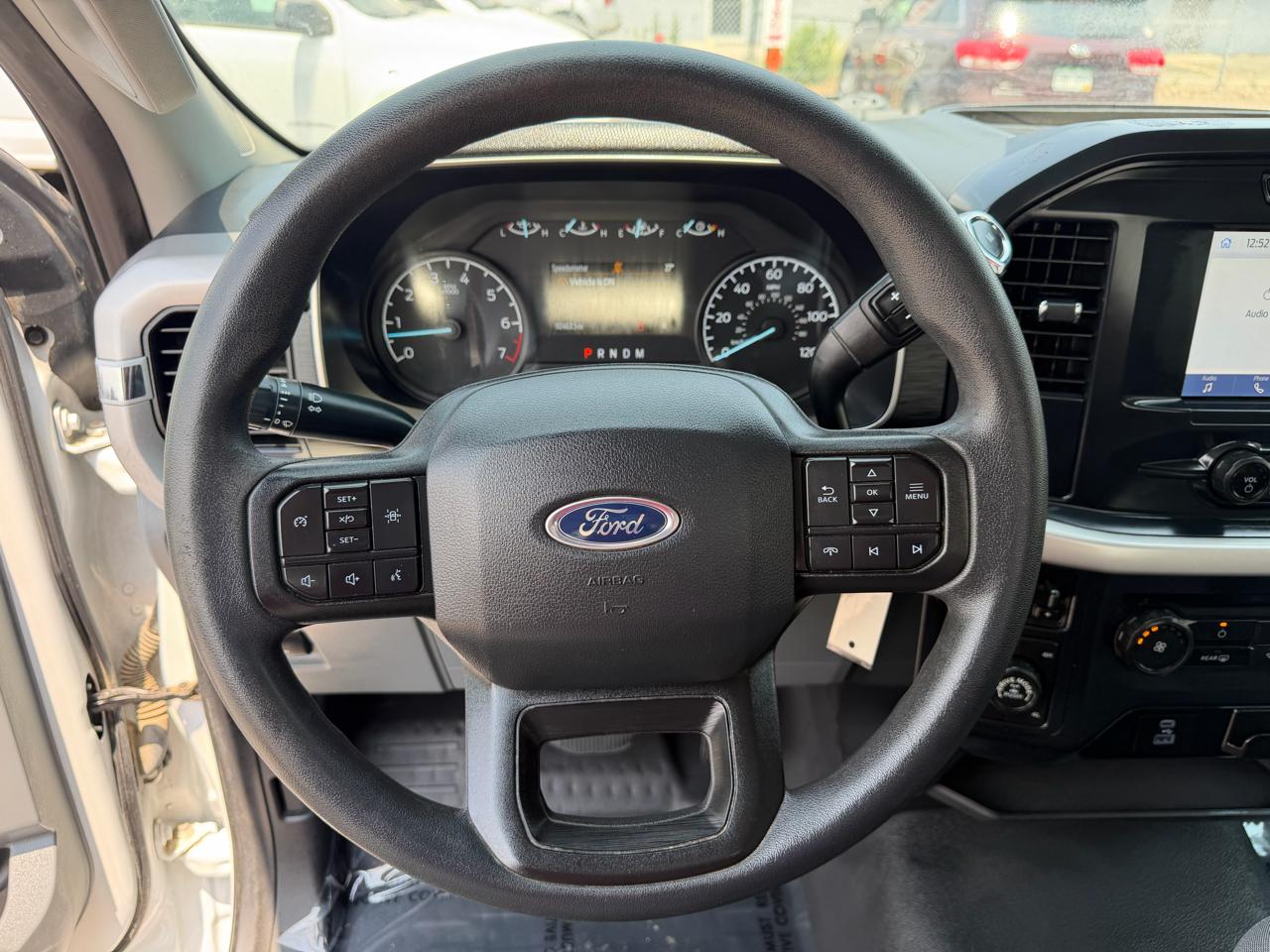 Ford F-150 XLT 4WD Reg Cab 8' Box 2023