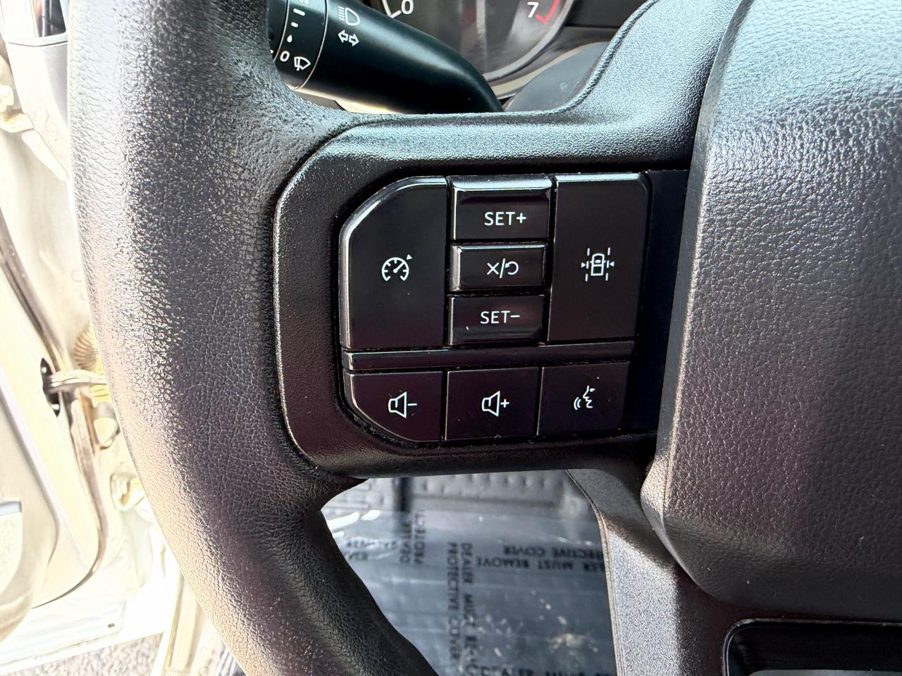 Ford F-150 XLT 4WD Reg Cab 8' Box 2023