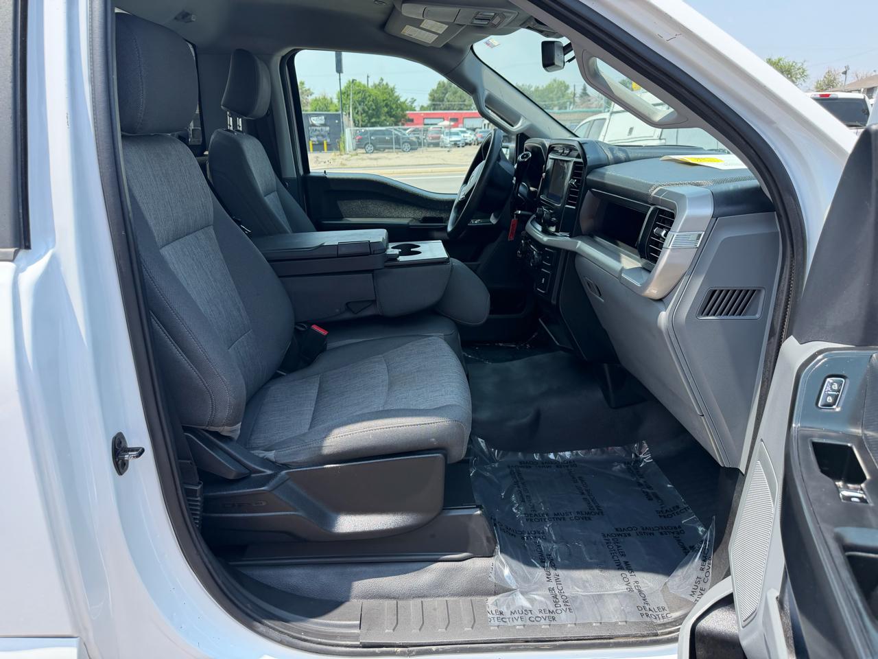 Ford F-150 XLT 4WD Reg Cab 8' Box 2023