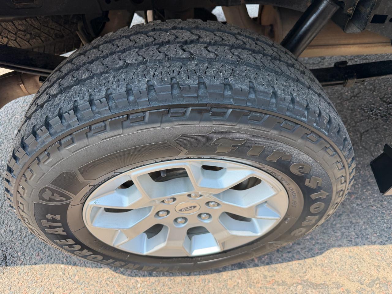 Ford F-150 XLT 4WD Reg Cab 8' Box 2023