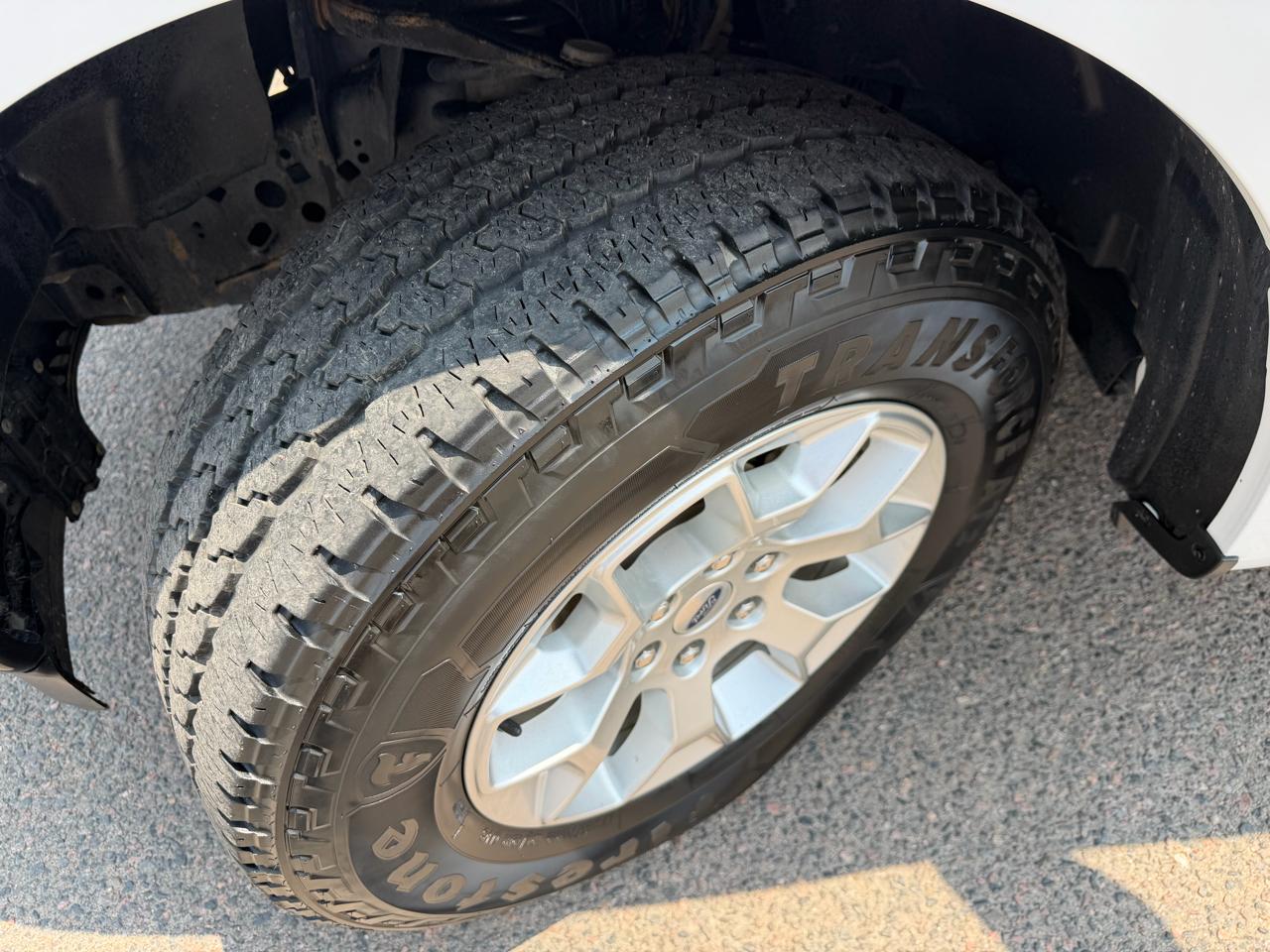 Ford F-150 XLT 4WD Reg Cab 8' Box 2023