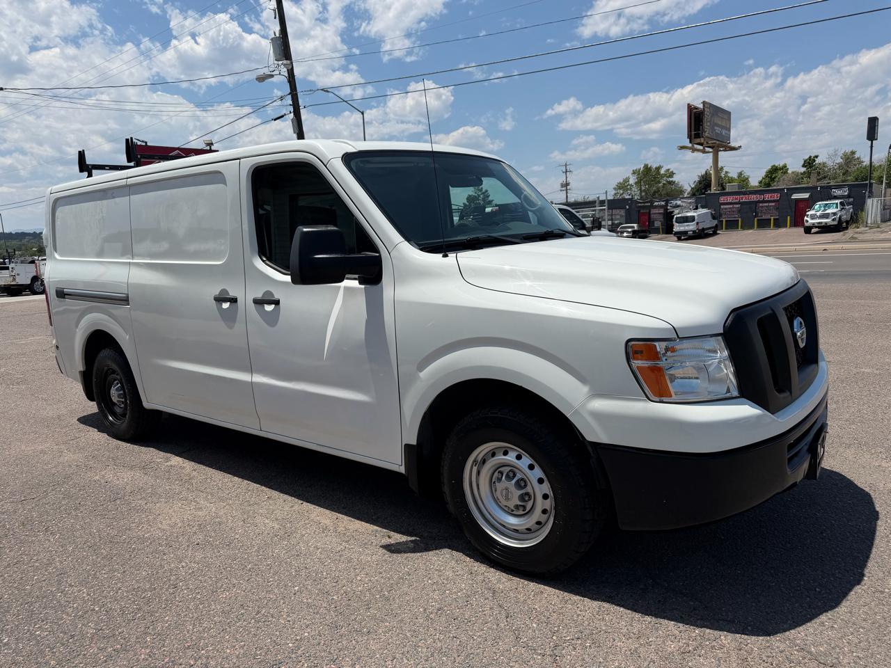 Nissan NV Standard Roof 1500 V6 S 2016